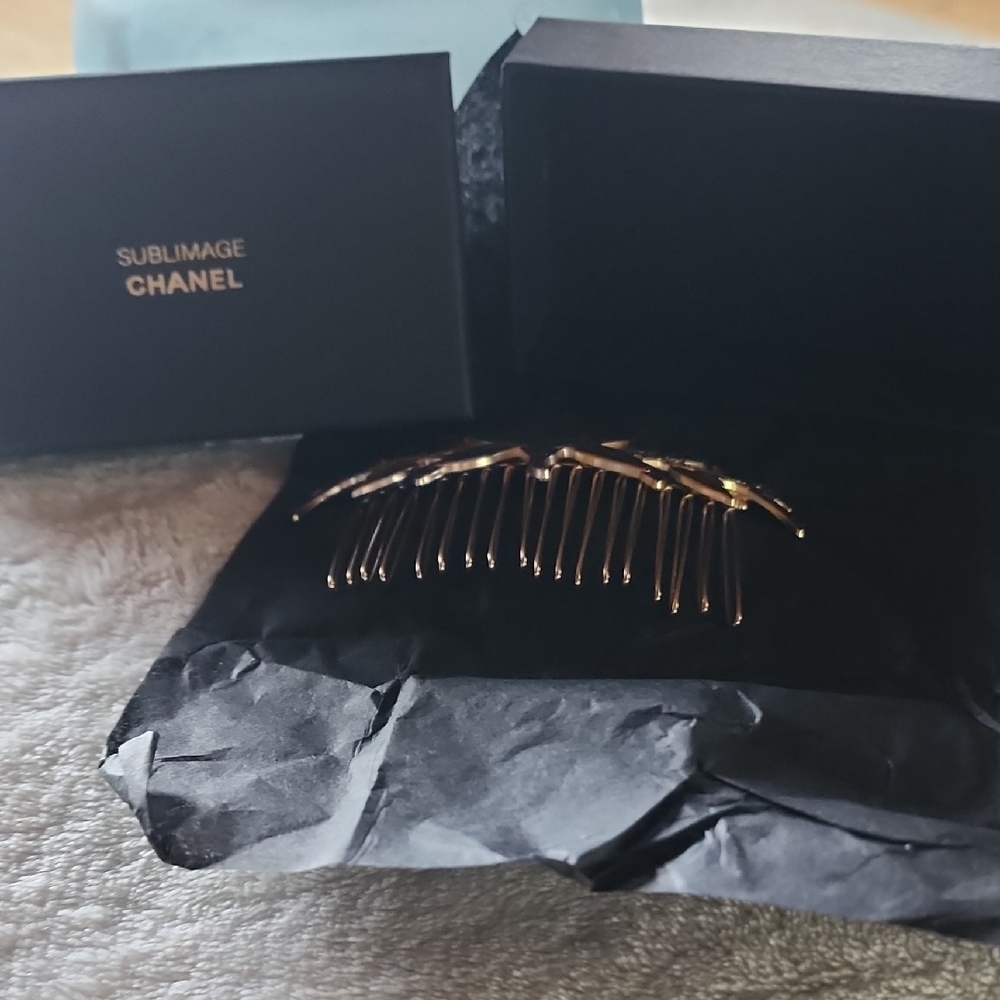 Chanel Gold Hair Comb